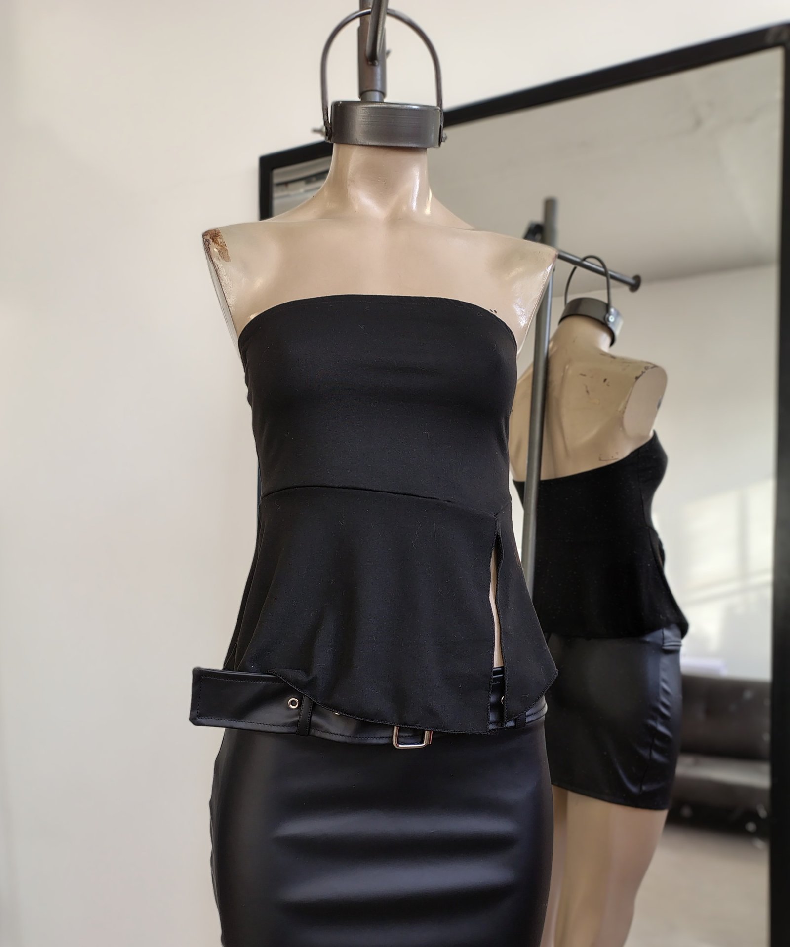 STRAPLESS MODAL TAJO