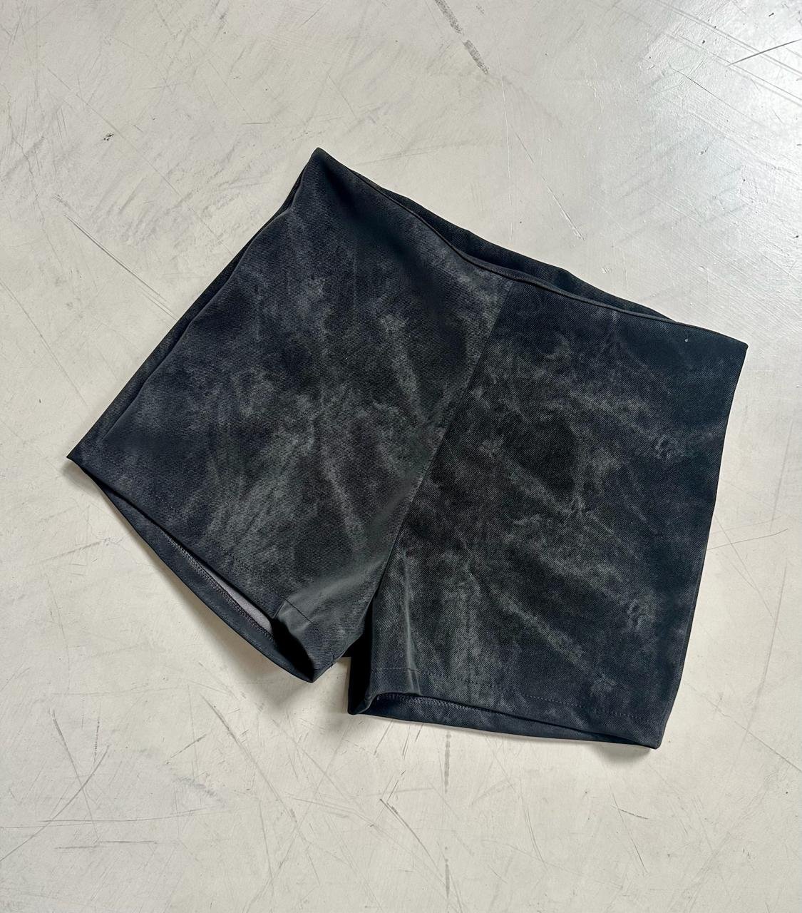 SHORT CUERINA GAMUZADO