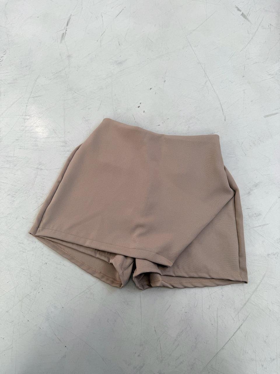 SHORT POLLERA SASTRERO