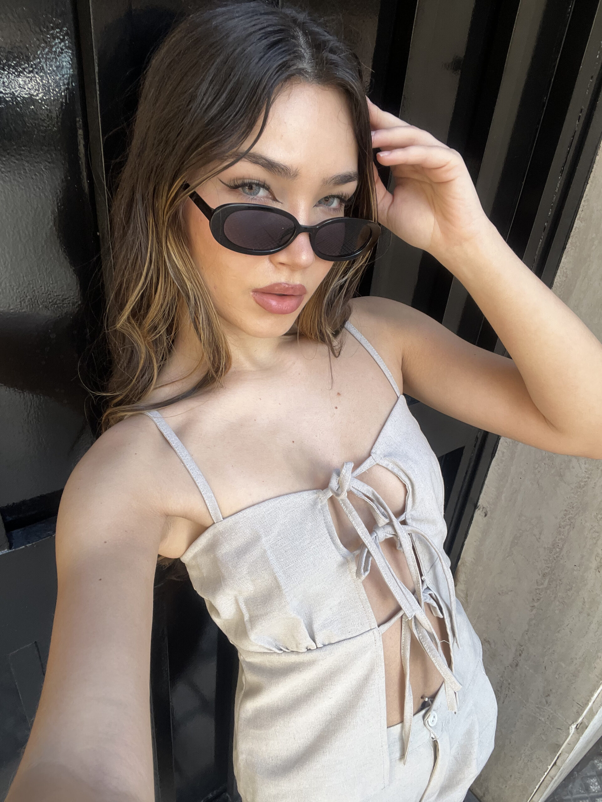 TOP LINO ESCOTE CORAZON Y 3 TIRAS PARA ATAR