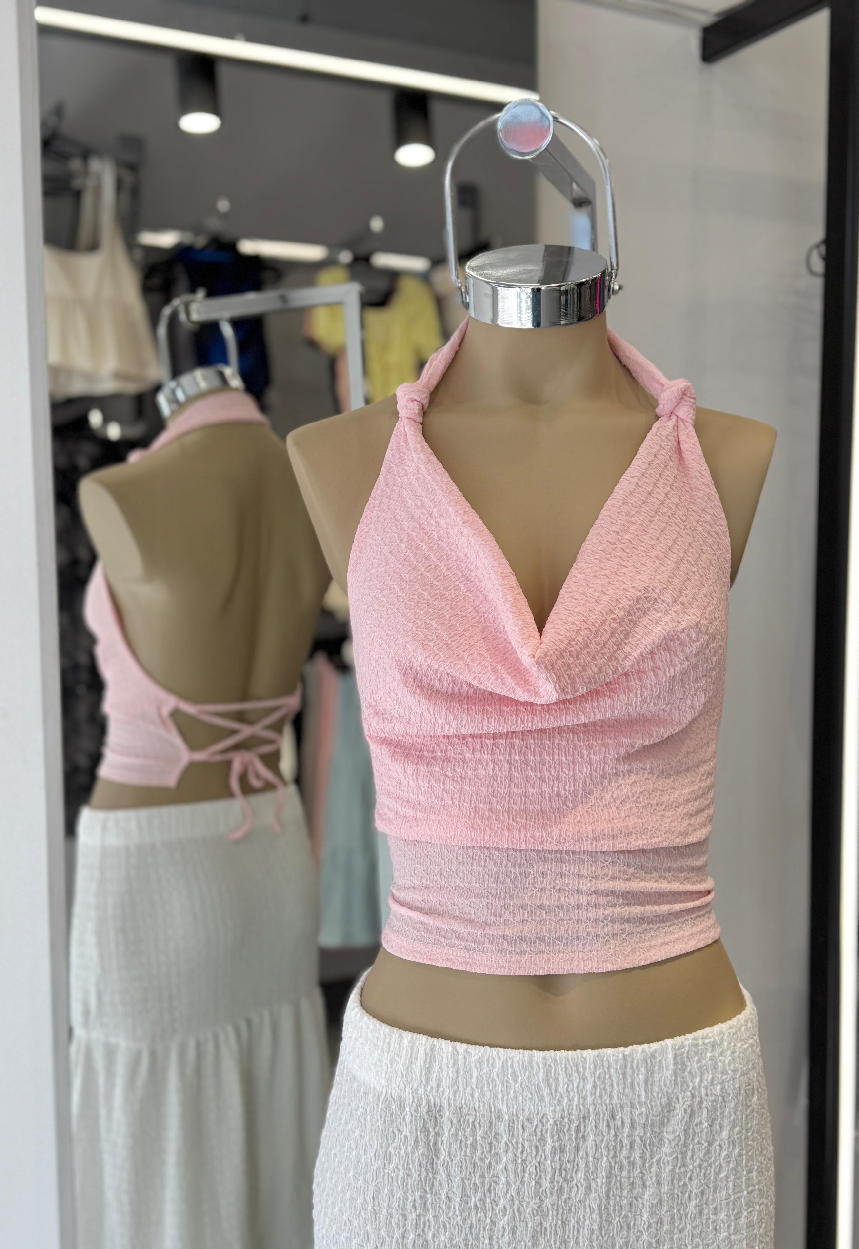 TOP HAWAI NUDO EN BRETEL Y TIRAS ESPALDA