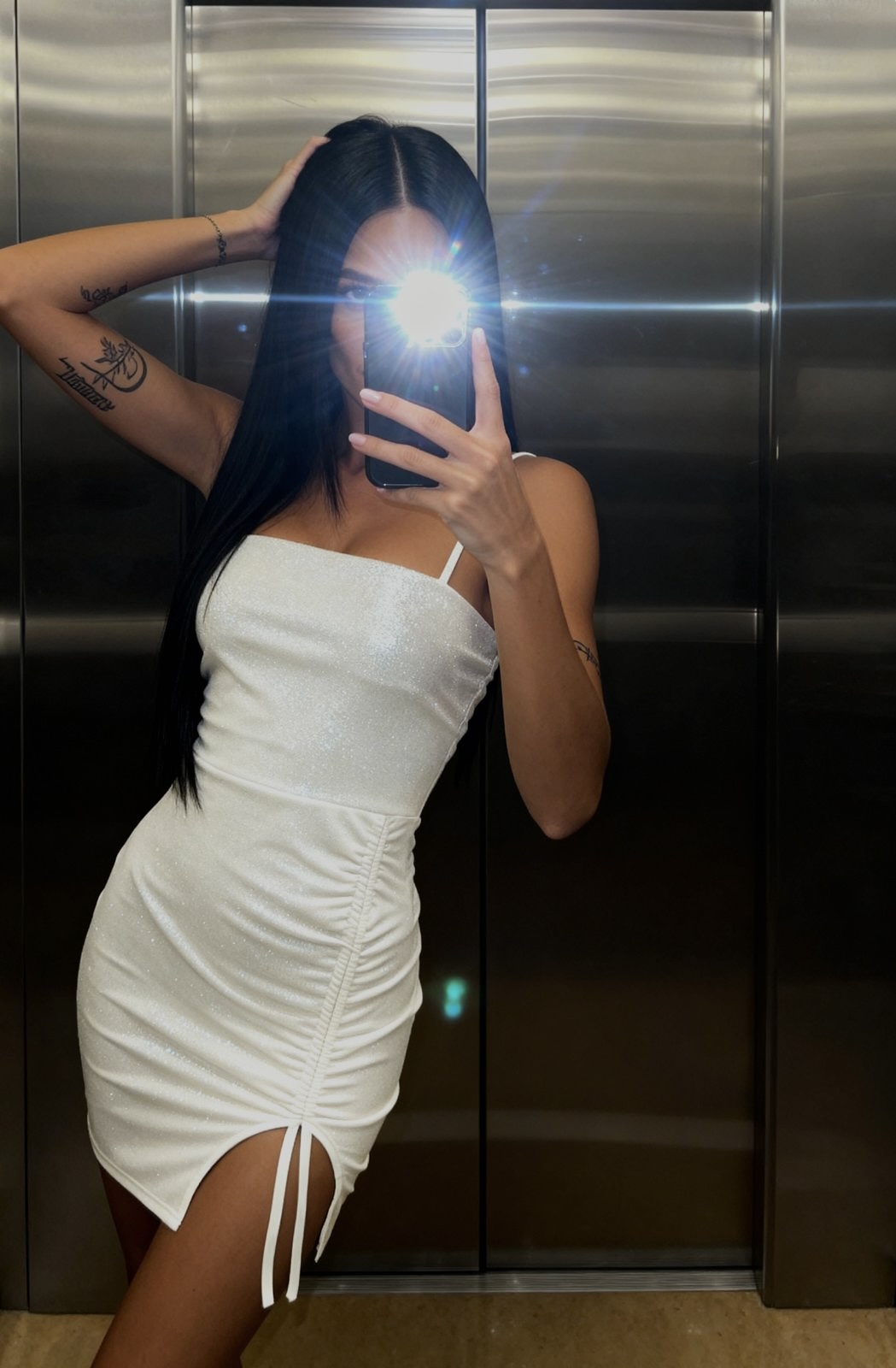 VESTIDO MICROFIBRA GLITTER FRUNCE ADELANTE