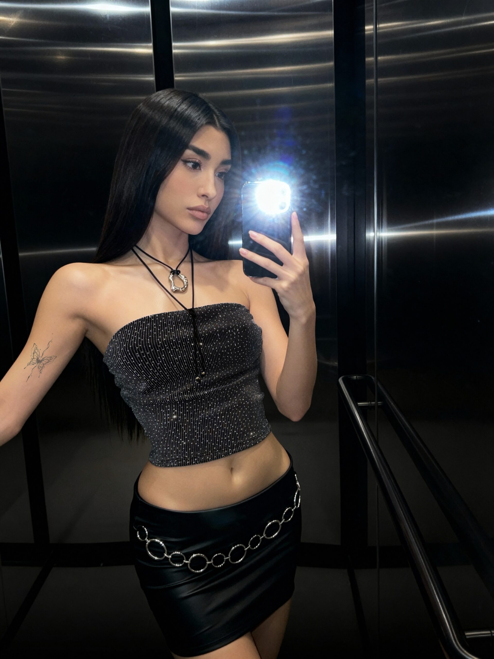 POLLERA CUERINA AROS