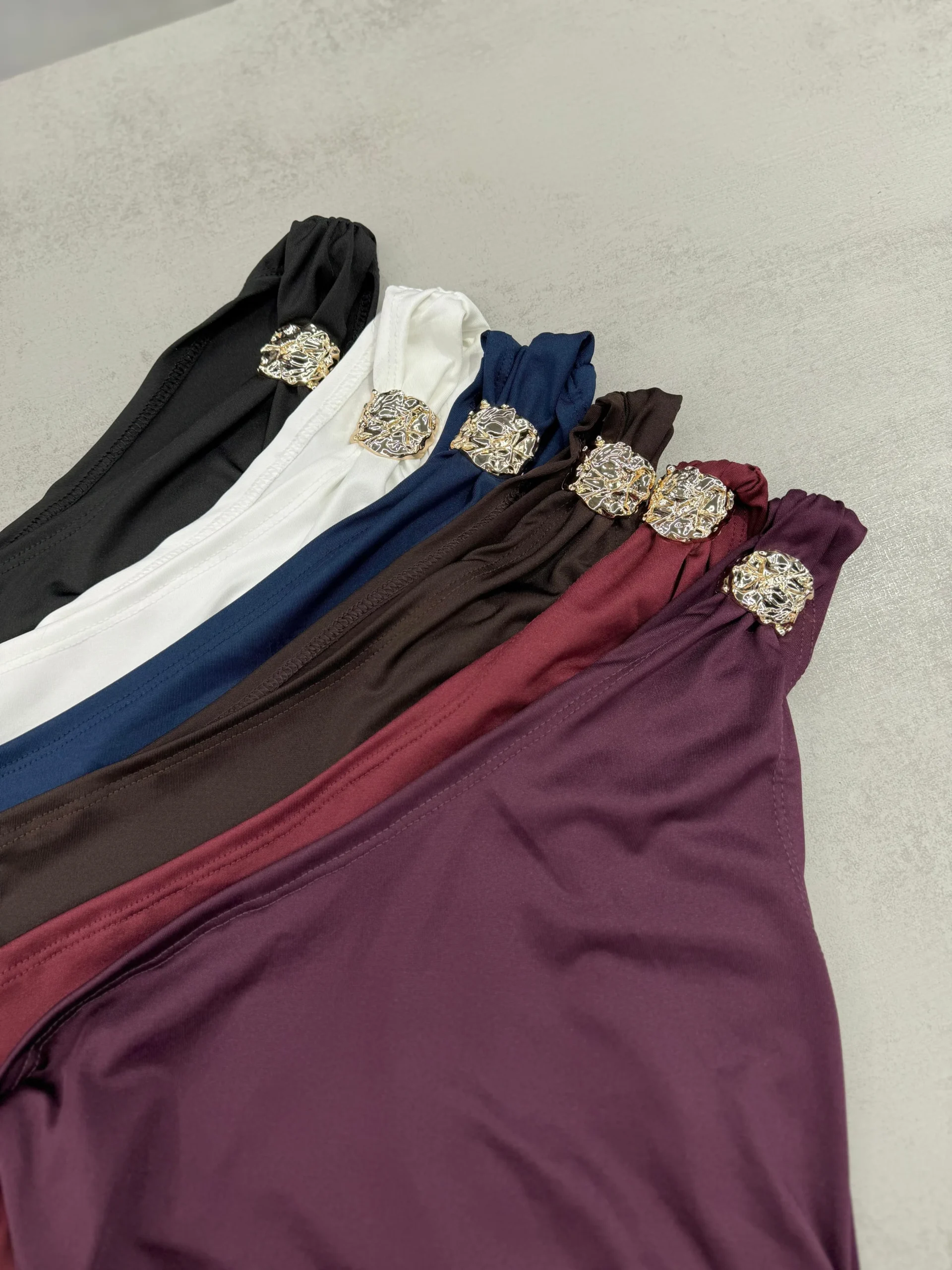 Alternative view of BODY MICROFIBRA IRREGULAR GIA