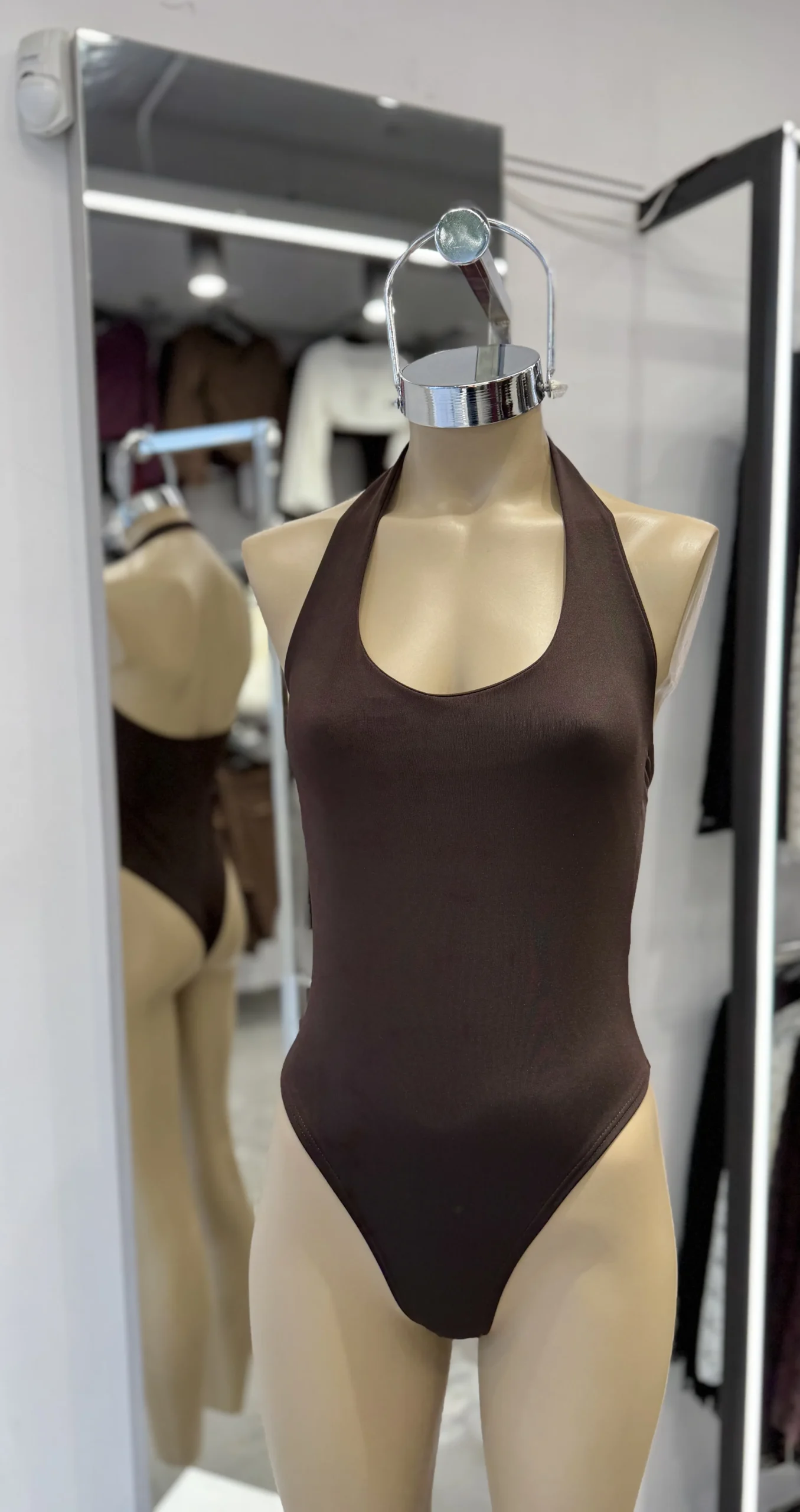 Alternative view of BODY MICROFIBRA ESCOTE REDONDO