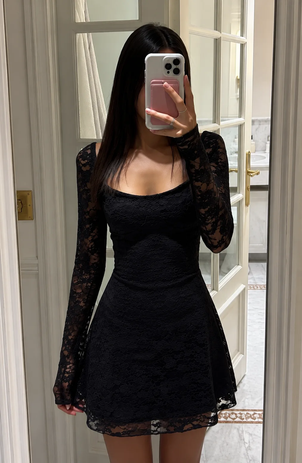 VESTIDO DE ENCAJE MANGA PRINCESA