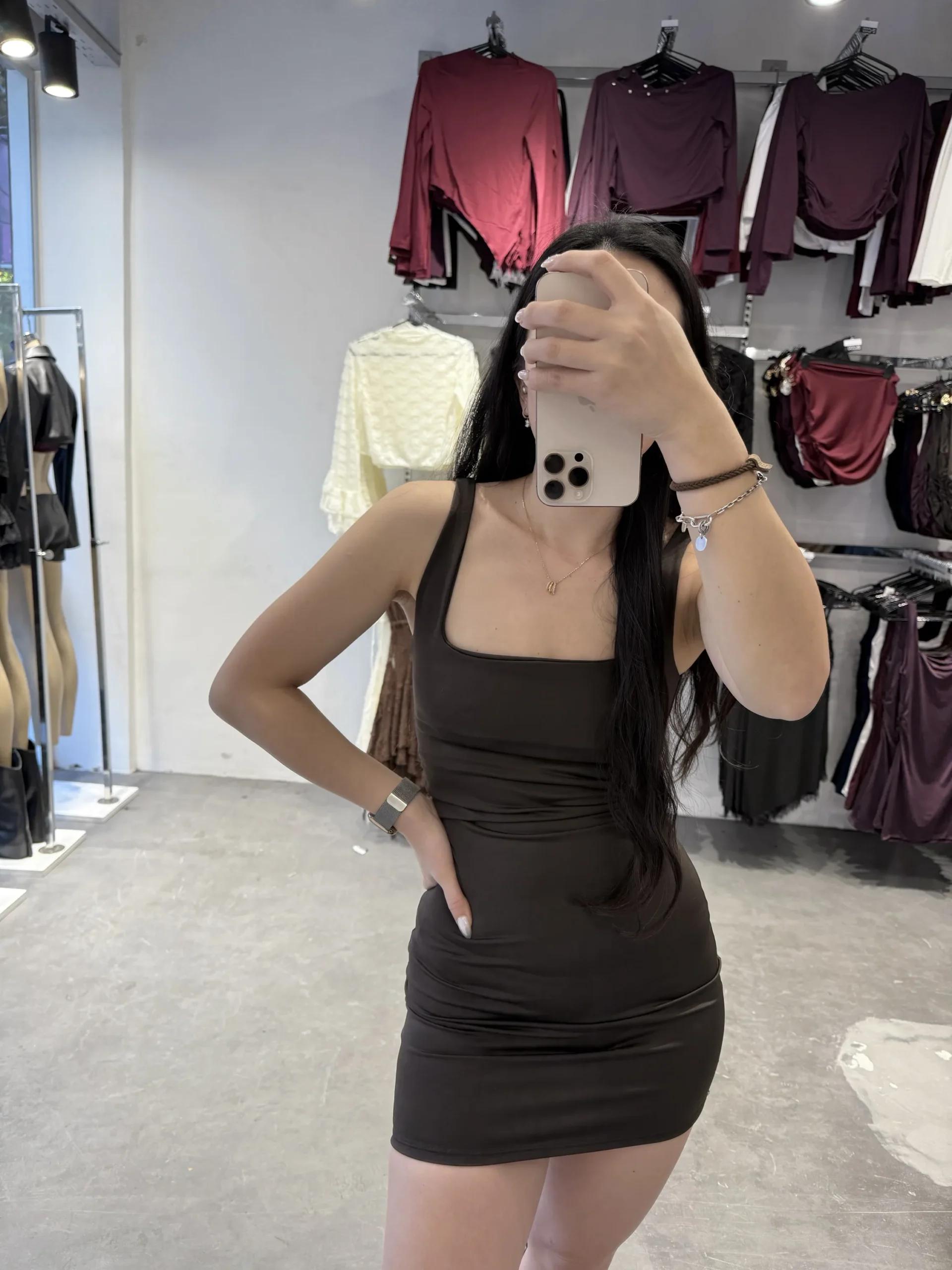 VESTIDO MICROFIBRA ESCOTE CUADRADO