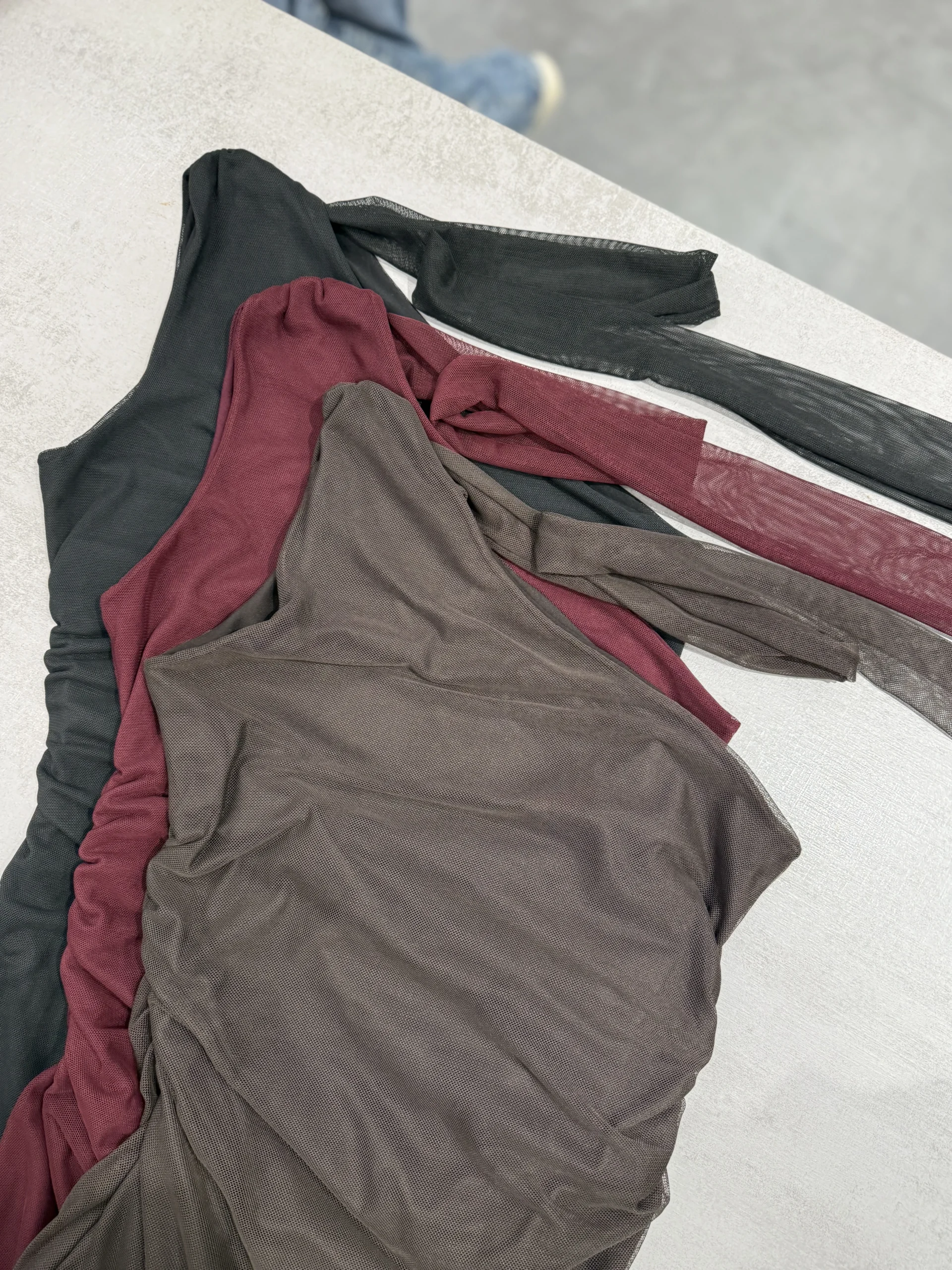 Alternative view of VESTIDO TUL LARGO IRREGULAR LAZO BUFANDA