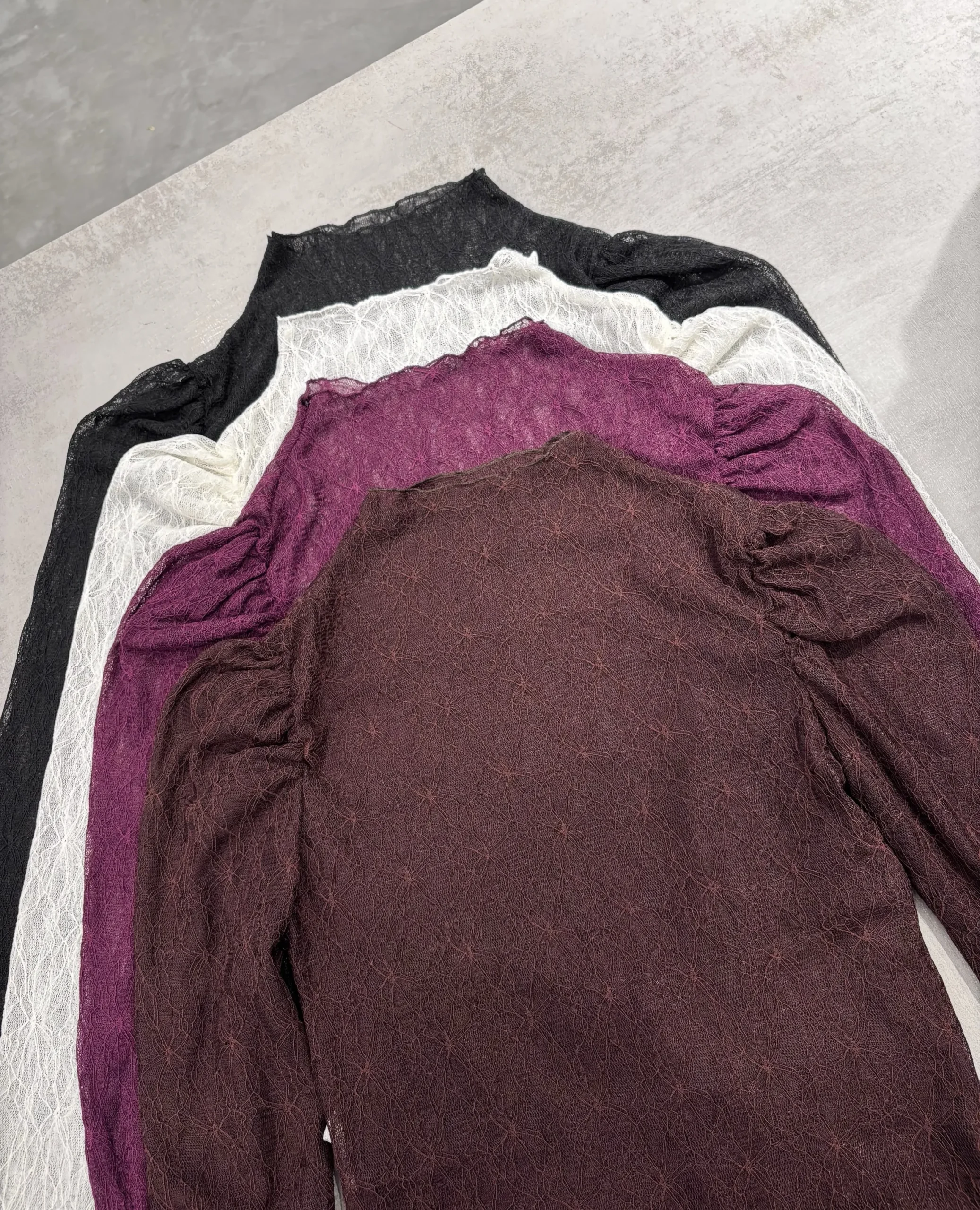 Alternative view of BODY ENCAJE MANGA PRINCESA