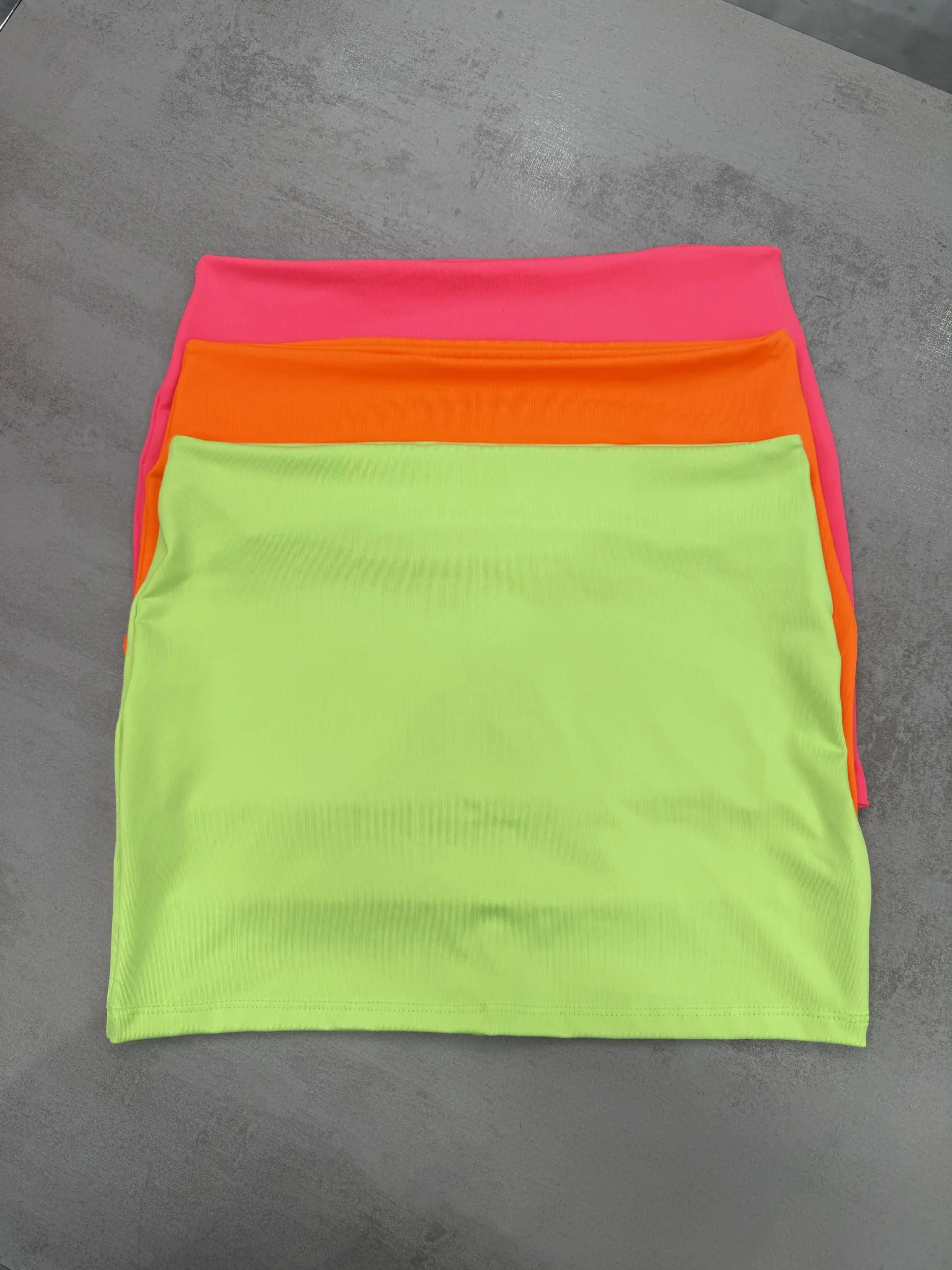 POLLERA FLUO BASICA