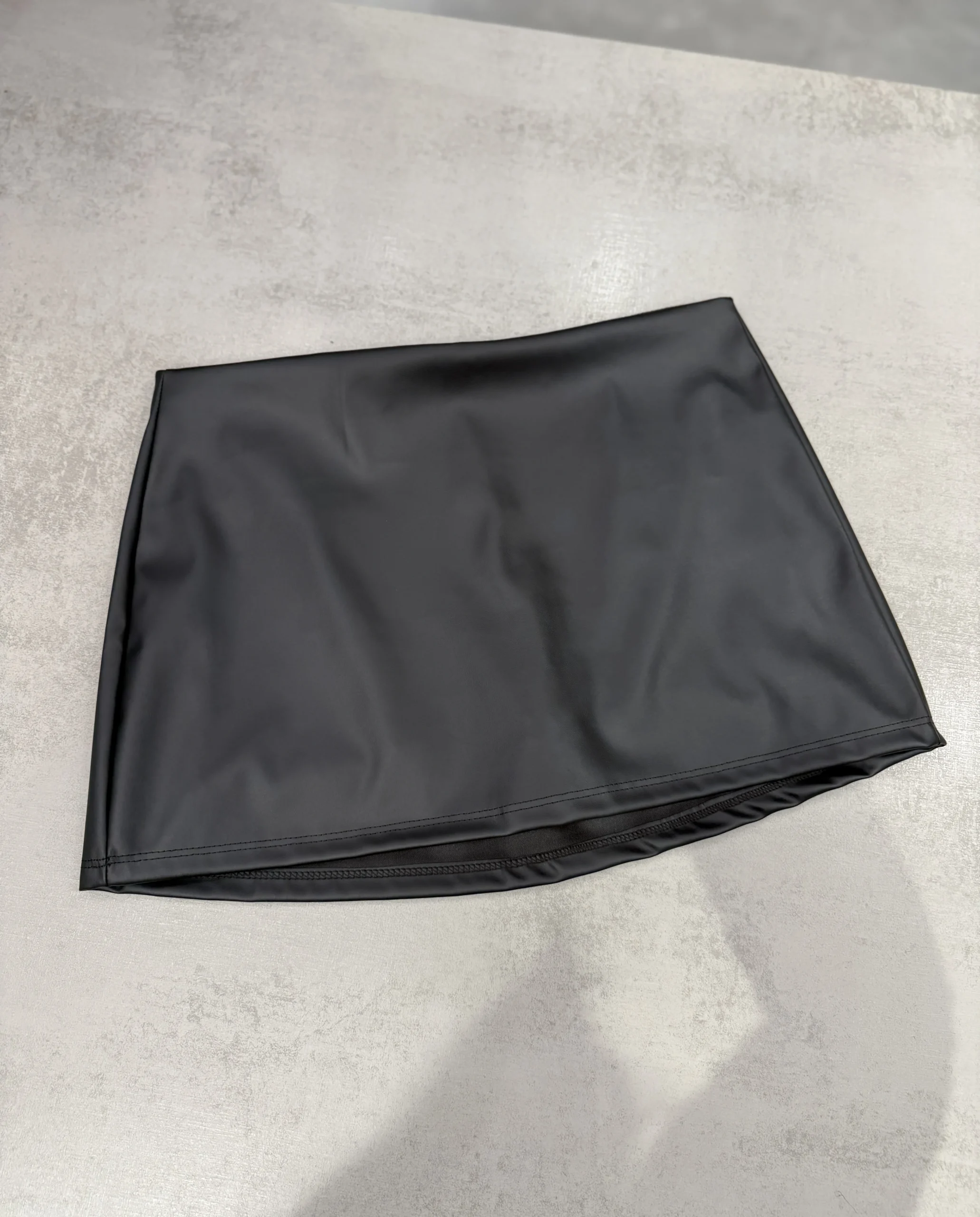 Alternative view of SHORT POLLERA CUERINA BASICA [SHORT MICROFIBRA INTERNO]