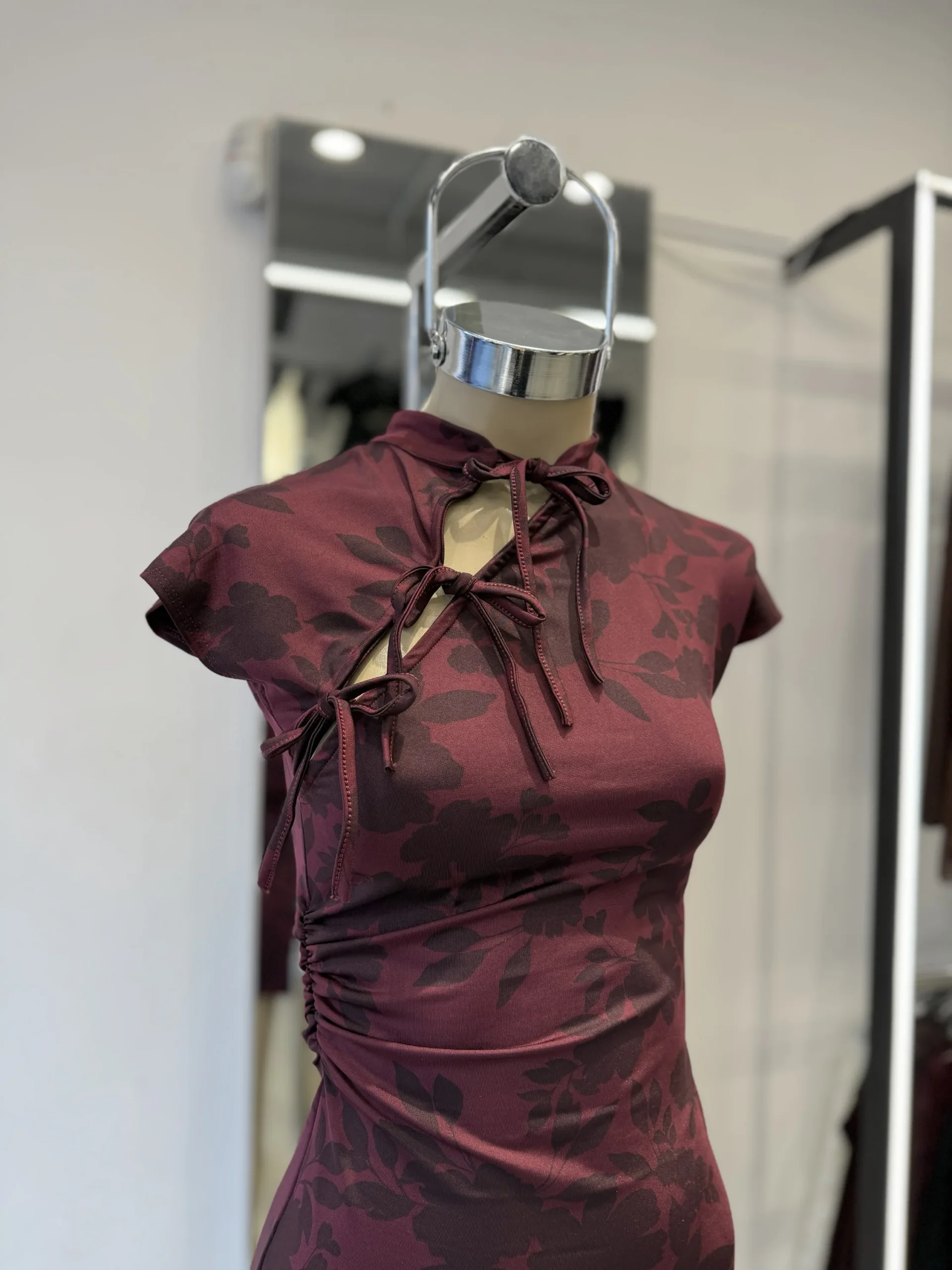 VESTIDO MICROFIBRA FLOREADA CORTE ASIATICO - Image 4