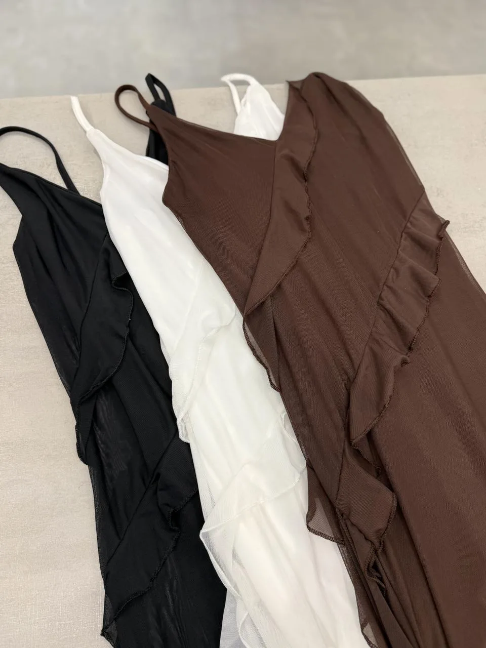VESTIDO TUL LARGO VOLADOS - Imagen 3